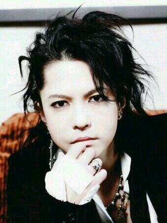 wakka0691's profile picture. L'Arc-en-Ciel、VAMPS、ももクロ好きの大学生です。ラルク、VAMPS、ももクロ好きな方はフォローカモーン(*^_^*)