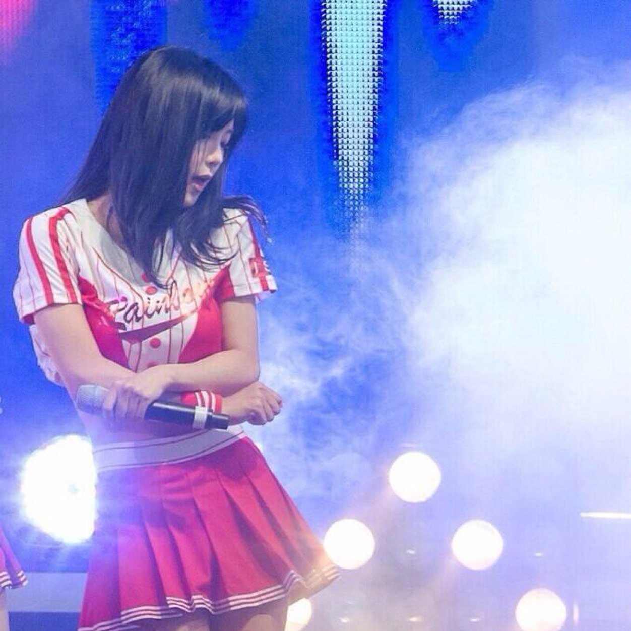 Rainbow × Bleaxx_ChoHyunYoung bot.. .. . . . 暗闇の中   ( 記念日は秘密 )