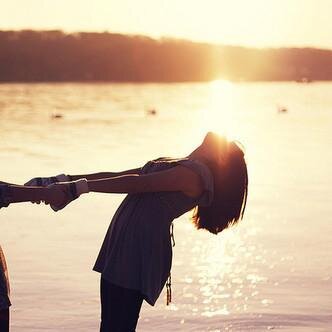 (love my life and my best friendsss 3) ** love my family**  ^_^ --- mikel 3