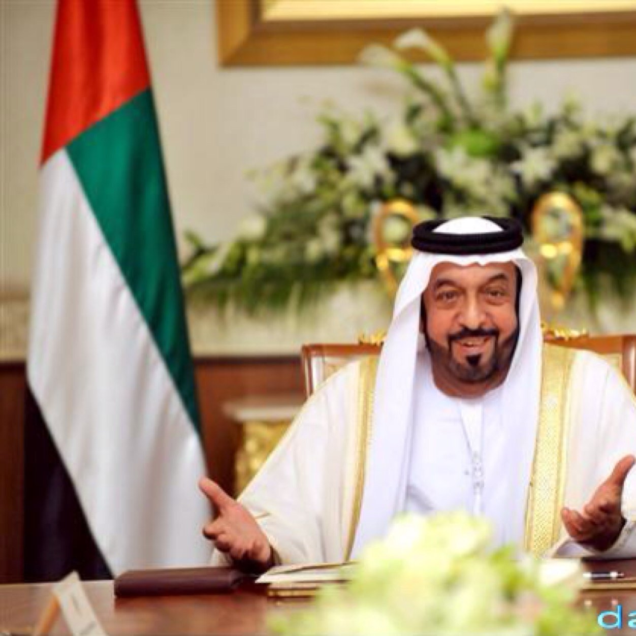 اتمنى ان كوّن محبوبا بين الجميع 🙏🏽 ولا اكون علكه في افواه الجميع