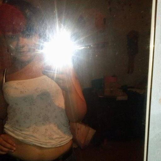 Señores yo soy del Gallinero a river lo sigo adonde va ♪♫ desde el cielo me guían tus ojos adonde voy CJS