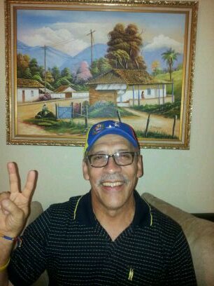 soy un venezolano que busca la libertad de mi pais, porque la verguenza me invade ante las generaciones futuras.