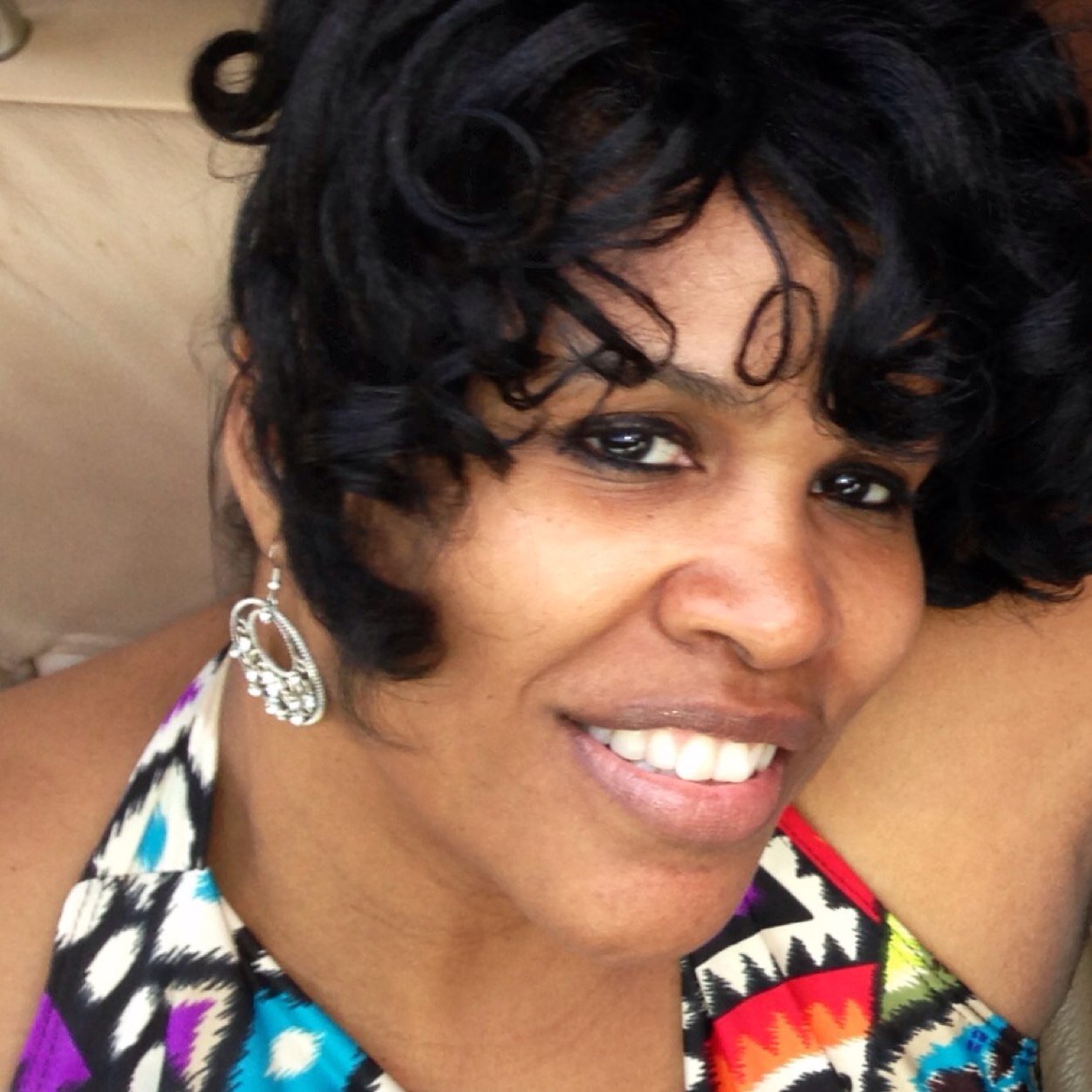 10RN11's profile picture. 