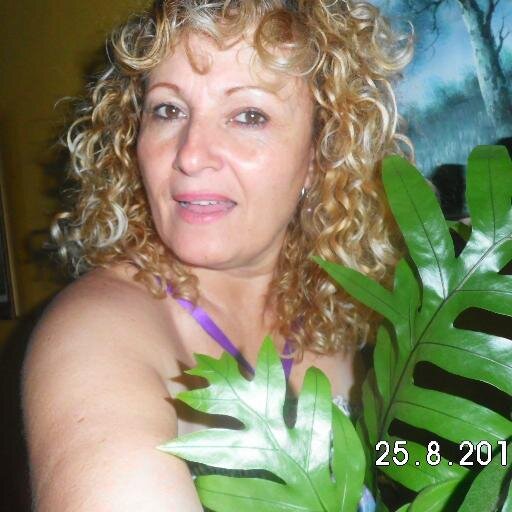 Licenciada en Letras y Educaciòn.. ULA, Mèrida,, Signo Capricornio,naci un lindo dia martes 29 de diciembre 1959.. ahhh y orgullosa de mi edad...