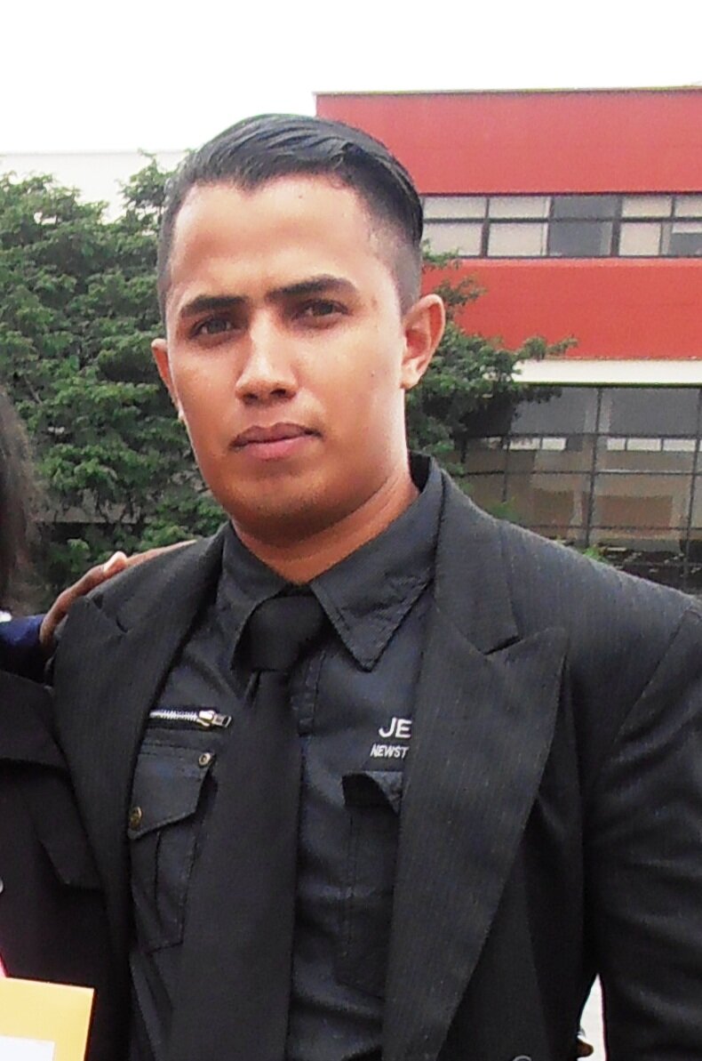 PacoPeralta7's profile picture. Asistente de Gerencia, Administrador Base de Datos y Programador http://t.co/YAgMkcRChZ en Sala de Belleza No Frizz.