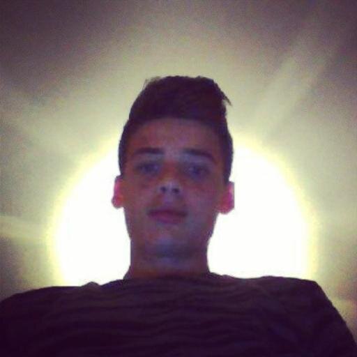 Weeezq's profile picture. Player on JinWeAre Feedeur [XBOX] . French feedeur 15 years old