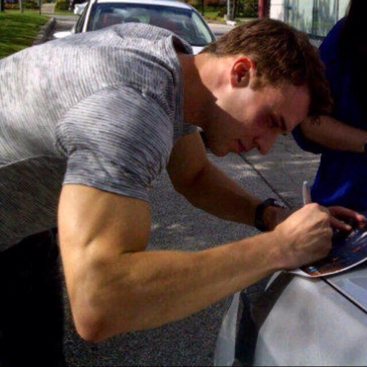 Hay my name is Kelly Smith & this account is dedicated to showing our support to anything @Peter_Mooney_ does #dedicatedfans! Email is petermooneyfans@gmail.com