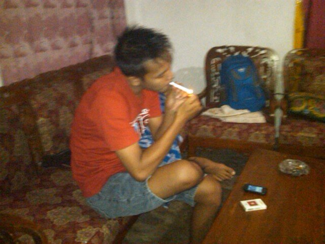 Masih di sini masih dgn nyaa