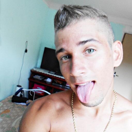Rei Kiffer meniinas estol solteiro HMM :3 tenho 16 :p me seguem ou me add
https://t.co/WchqZ3P2KY
http://t.co/JxJMdEMd0Z