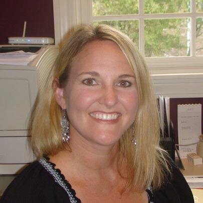 Computer Science teacher in Liberty Public Schools, mom to two, wife, yogi, dog-lover, reader, movie buff, Chiefs fan, and amateur chef