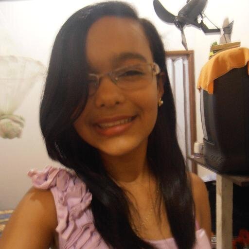 Enquanto o Senhor for meu chão não há quem me derrube ! *--*