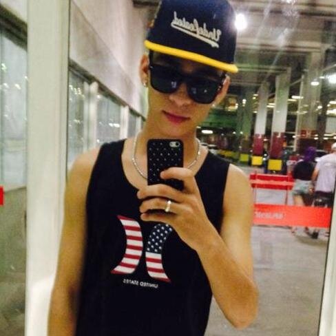 Dancer, Skater, my inspirations is Ian Eastwood and Les Twins and i'm Boylieber.