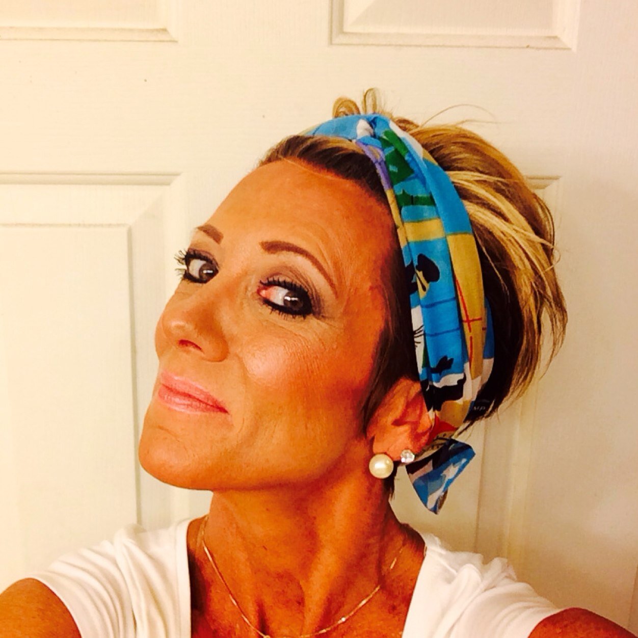 angiedmax's profile picture. Airbrush makeup artist/stylist