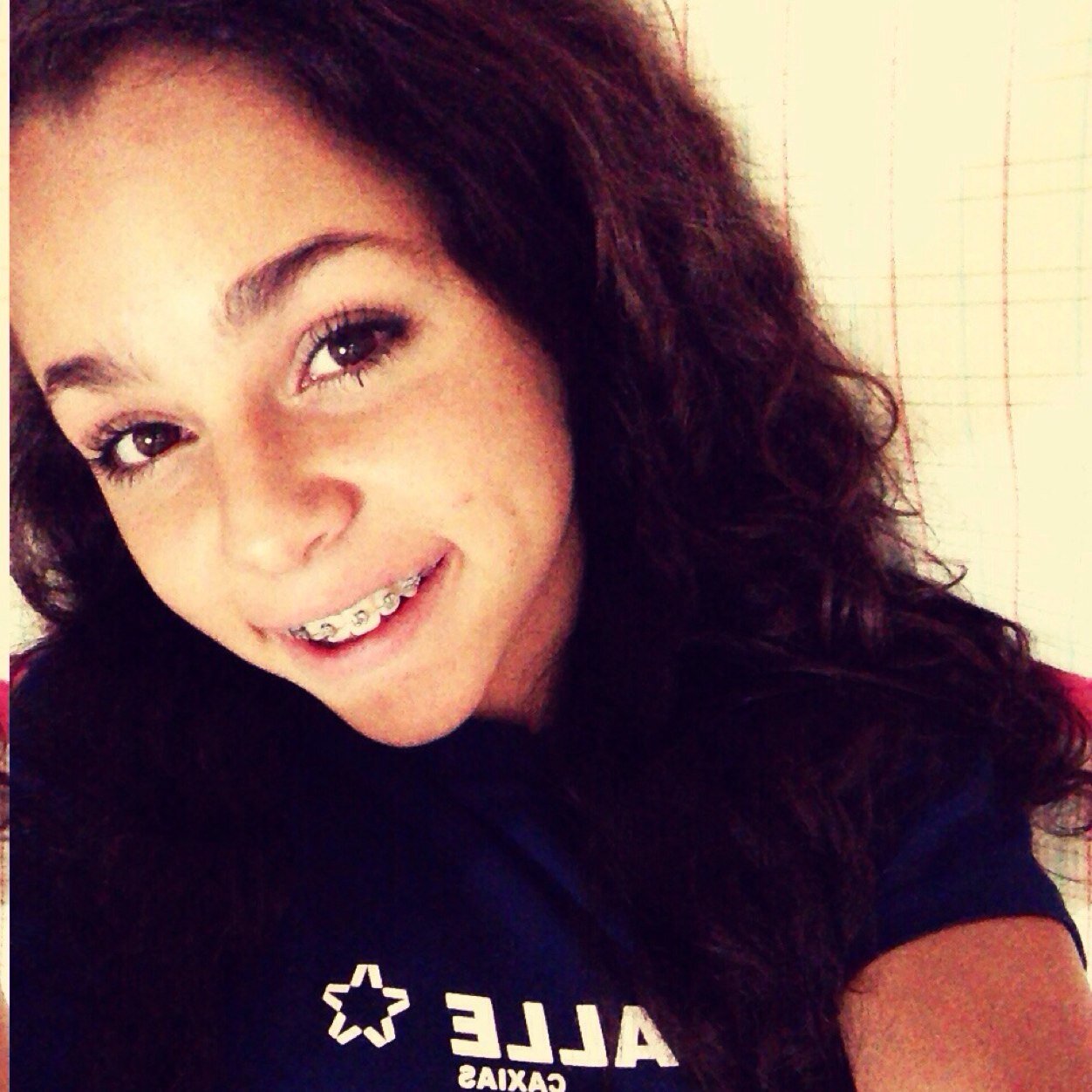 Feiosa, pdc que tu é só minha e eu sou só tua .Melhor amiga e parça de role pra sempre minha anja! Te amo!❤️ P; Val Schumann (querida linda e humilde)