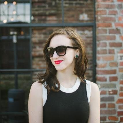 HollySweetman's profile picture. Happily married to @barnsweetman & living in Nashville. Living the dream & building the church & loving my puppies!