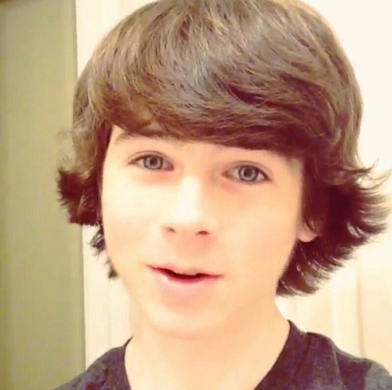 I'm Walker, Lovatic and I love @ChandlerRiggs