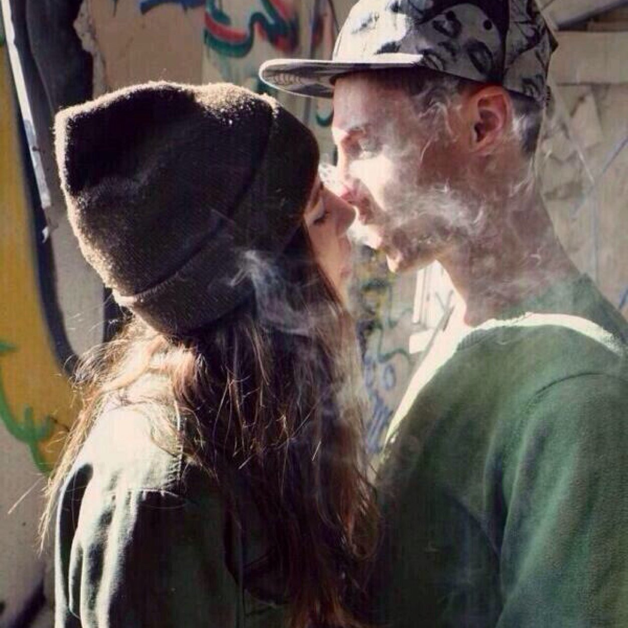 mogilan101079's profile picture. Making Money While Smokin - I follow back within 42 hours - use http://t.co/DVGHbZeuGJ to Gain Retweets and Followers