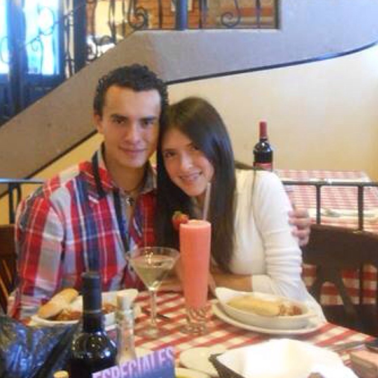 oscarcastillo94's profile picture. 