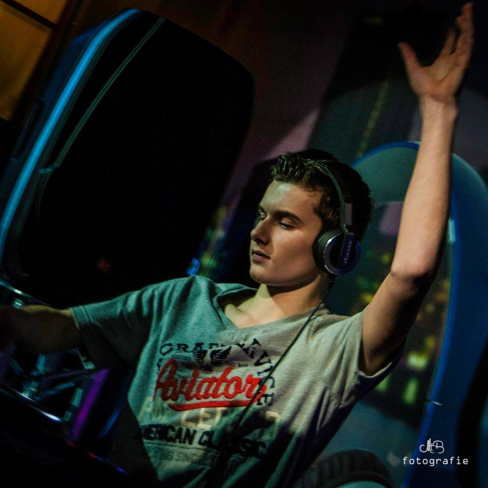 DJ/Producer under construction Born in 1997 and started spinnin' at the age of 6. I became more serious at the age of 12 and still learning.