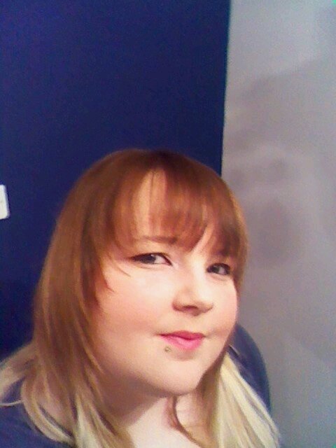 Emily [16] a huge #WWE fan #BelieveInTheShield in love with Seth Rollins, #Punker :) might be going to bishop burton college can't wait
