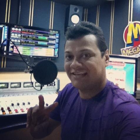 Comunicador. Dpto Comercial.                    https://t.co/T1hYughC8S