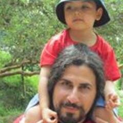 melómano empedernido, dibujante frustrado, aprendiz de químico