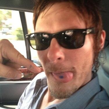 dontlookbackman's profile picture. ✖ walker, smiler e twilighter ✖