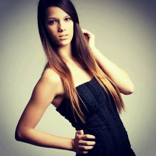 LauraOliver99's profile picture. Llegó la hora de quitarse la corona y ponerse la armadura princesa