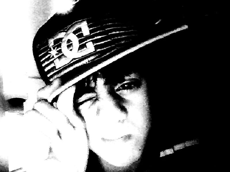 tengo 13 años SEGIME Y TE SIGO
FOLLOW ME AND KEEP