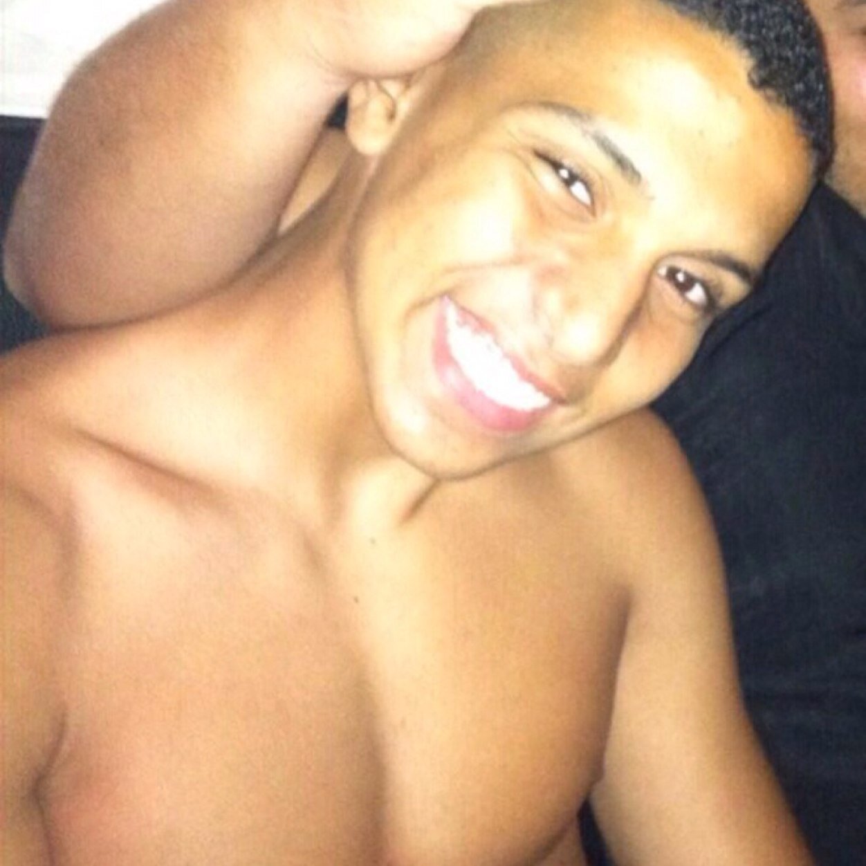 Nouveau twitter .. J'follow back