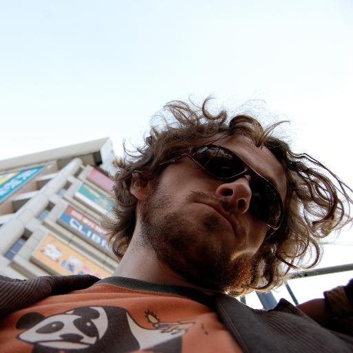 — Ars longa, vita brevis ★ 
👺 Musician・Author・Art Director
🧬 ジャズ・音楽療法・打楽器
⛩️ CEO @handpanjapan & @matchasanjapan