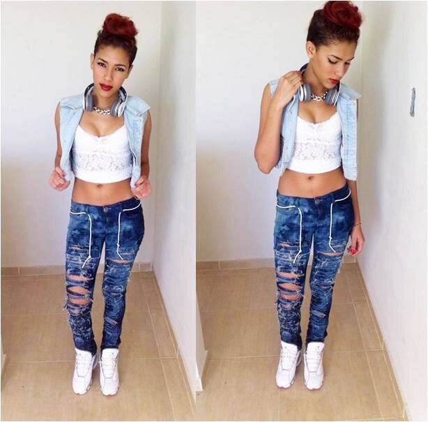 •© I love you not only for what you are,♥ but for what I am when I am with you.☺ I Love ( Tyga ) Mi Love ( Chris Brown )♥Fb =) http://t.co/hM5NhfT1x1