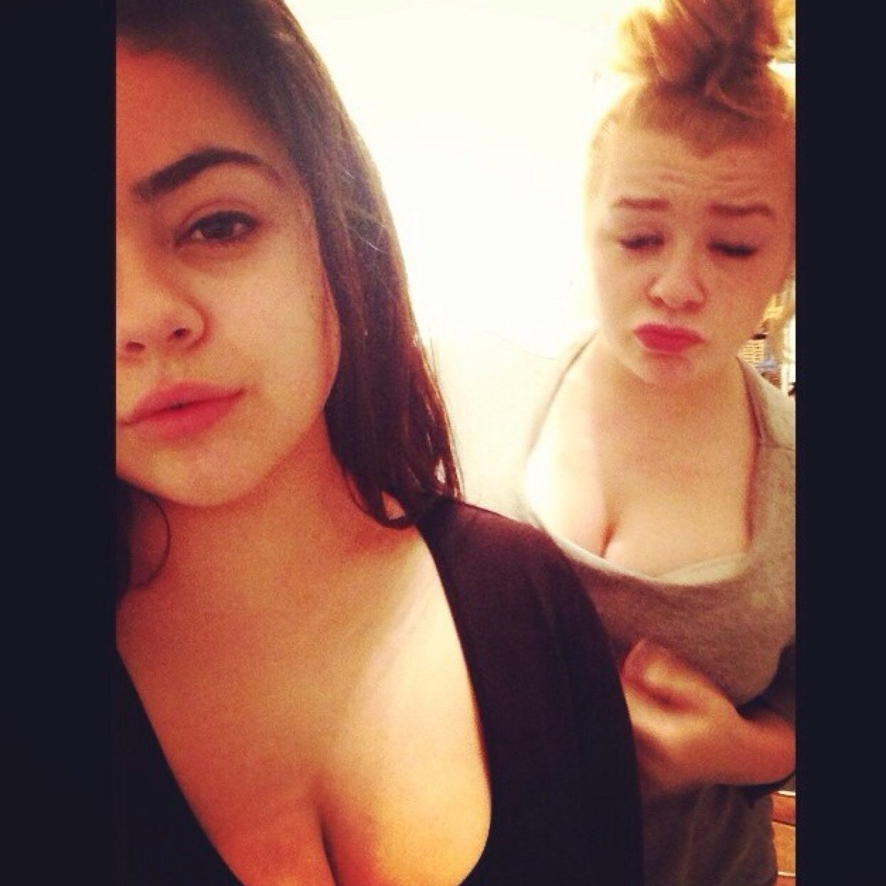 New twitter _chiarawright go follow itttt, mi garnnnn