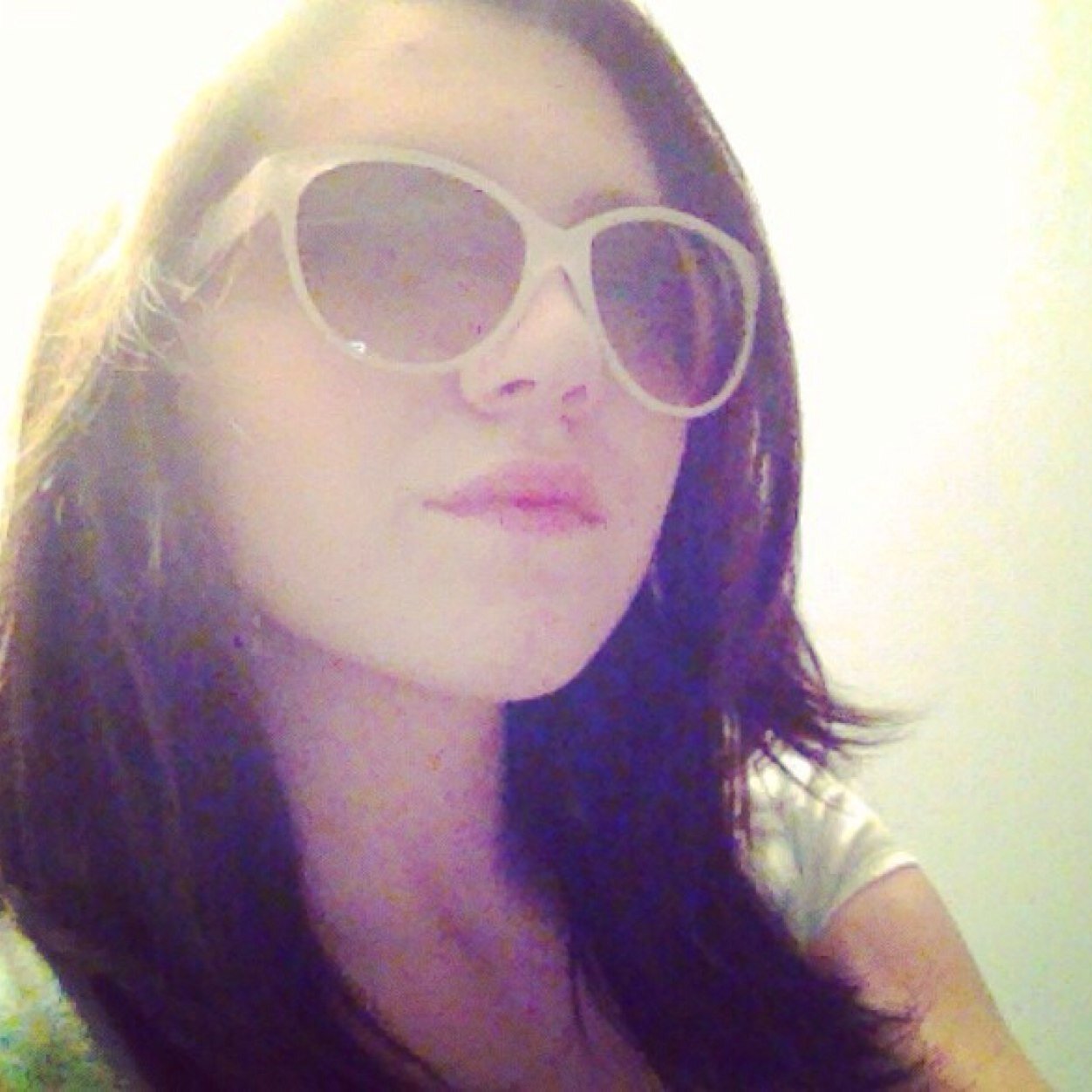 lauragreen77888's profile picture. Hey plz follow and if u dont your mean...... I love to sing.....