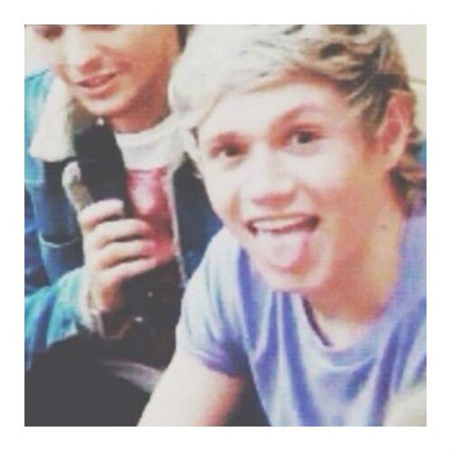 hi please follow @radiantIou or ill unfollow! :) she really wants 5k by april