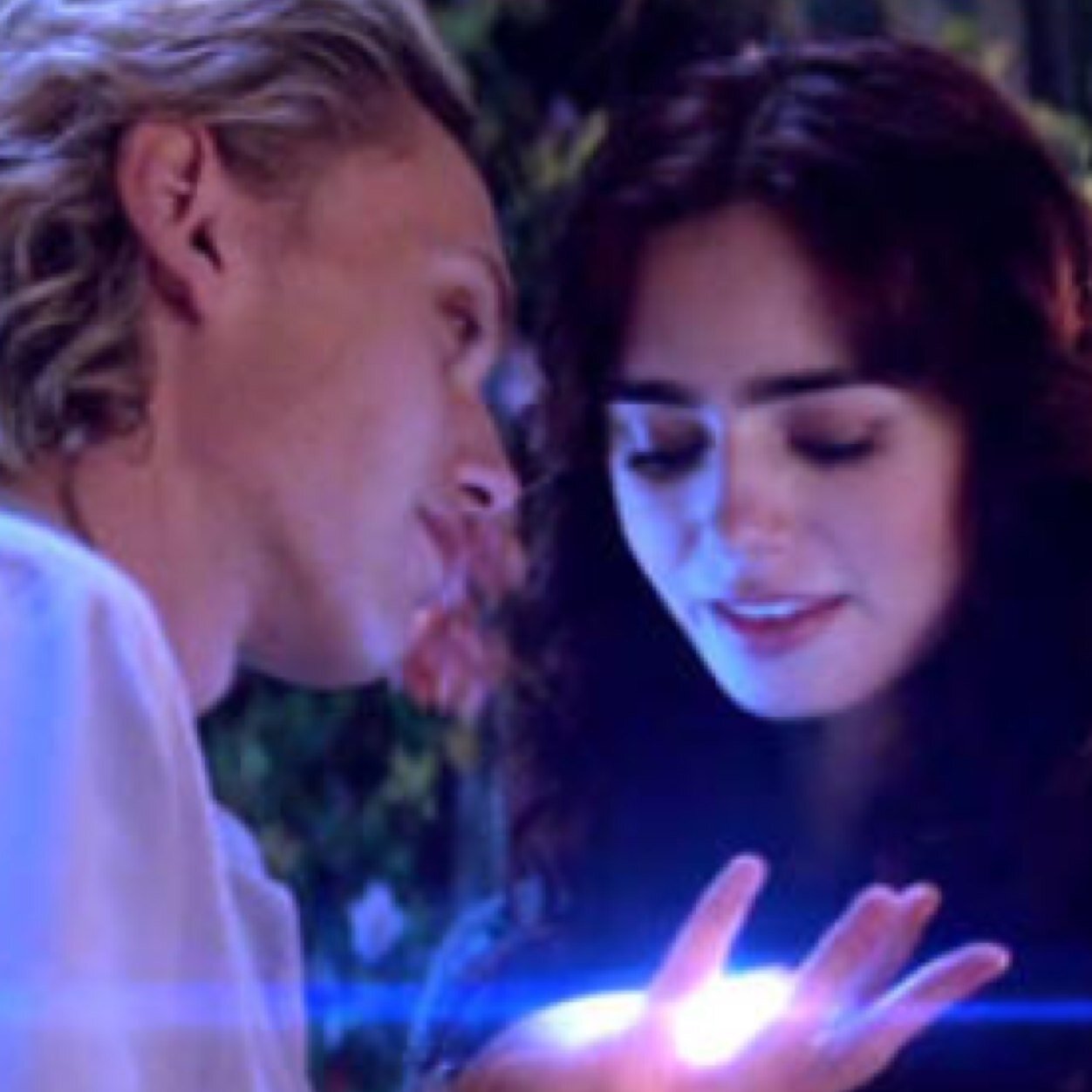 Roses are red, 
Will's eyes are blue, 
insult Jem Carstairs 
and I will find you          #WeNeedCityOfAshes #Malec