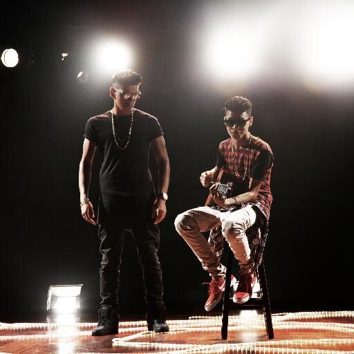 2MansOficial's profile picture. 