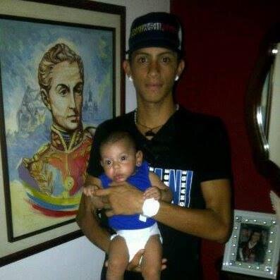 MI NOVIA ES LA MEJOOOR