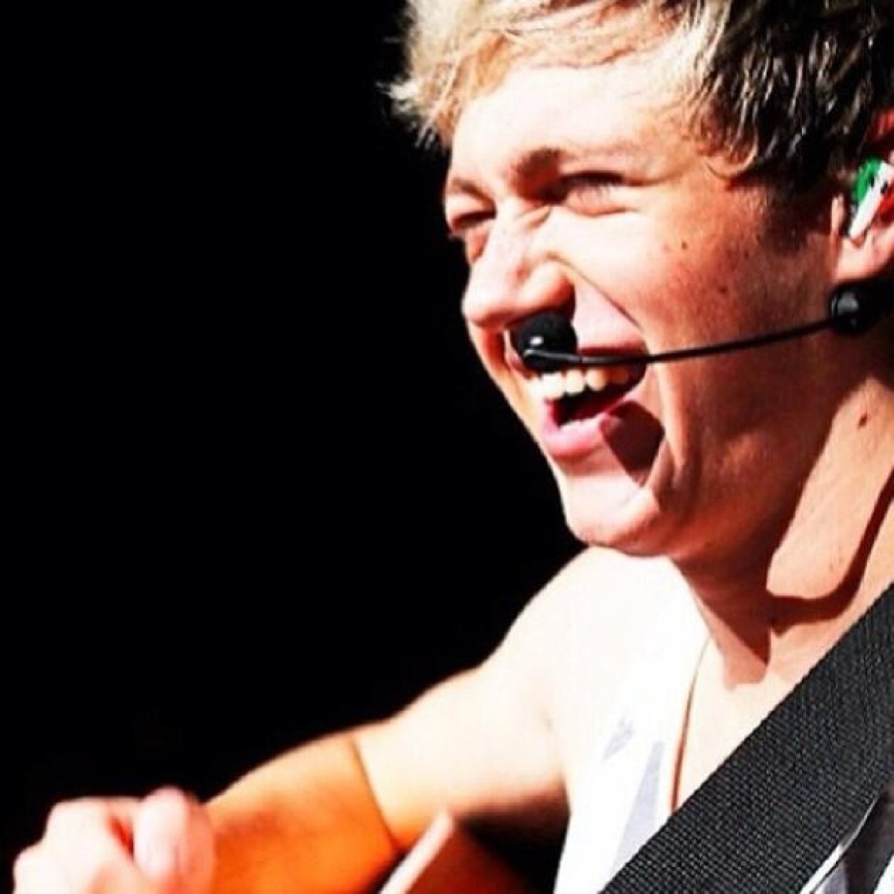 Without u guys we wouldnt be here so thank u ! Living the dream with my 4 best buds ! I love all of my crazymofos !