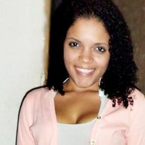 18 anos - Tenho uma família linda , futura estudante de psicologia , fui chamada pra marcar minha geração *-*