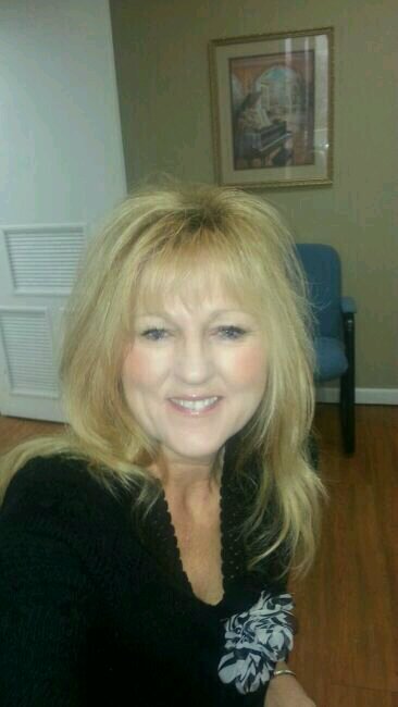 etchapman's profile picture. 