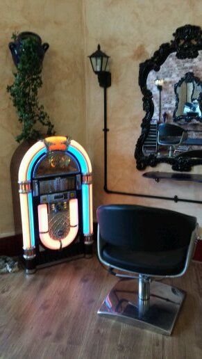 We are Janelli Hair and Beauty salon in the heart of Falmouth, lovely relaxed salon  with a creative flare, cool and retro, something a little different .