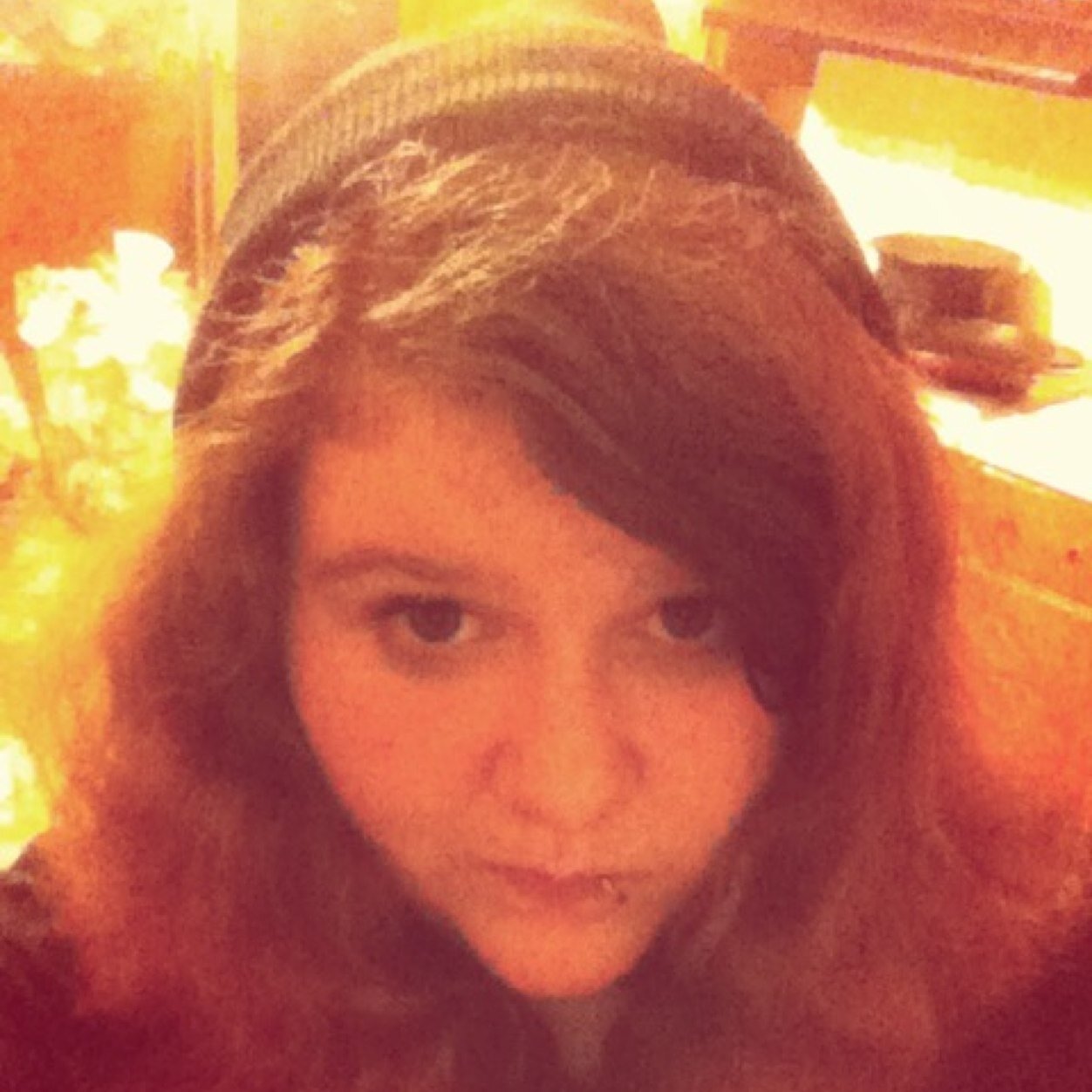 BMTH and 5sos are my life❤ Dont judge me for who i am! Accept me or fuck off bc im biiiiiii