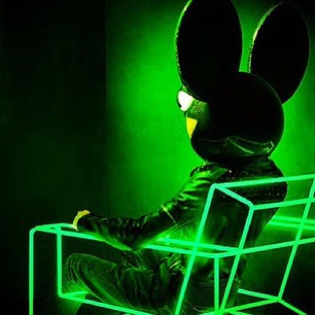 On cloud mau5