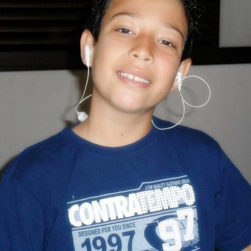 A distancia pode impedir um beijo, um abraço. Mas não pode impedir um sentimento.