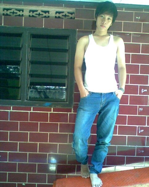 agungsaputro26's profile picture. 