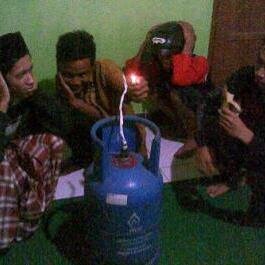 gicu_boroz's profile picture. MA.MH.TROSO.JEPARA
Anak mbeler dari MBENDHO JEPARA