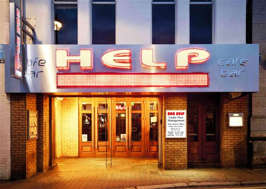 The Fun Bar in the Heart of Newquay, We don't follow crowds we make them with you 7 days a week! Pop in for Karaoke, Poker or on our Fri & Sat Party Nights.