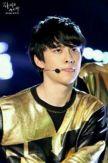 follow @Exoutiful  this account will followback you ♦ask her she followback you