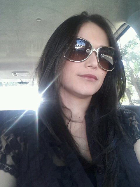 Madre enamorada de su pequeña.. Mujer, abogada, tia, hna., hija, sensible, difícil y feliz!!!